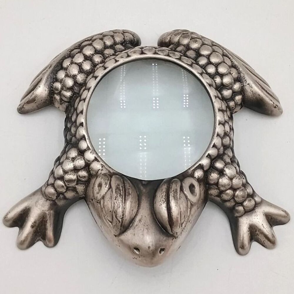 Vintage Frog Magnifying Glass Paperweight Pewter Tone Metal Toad Desk
